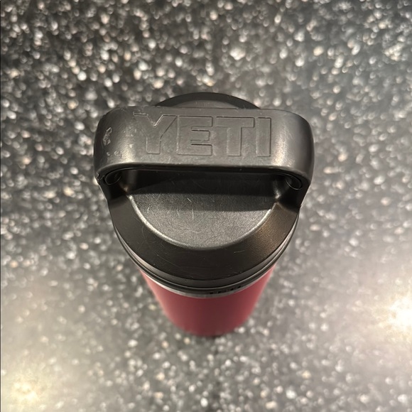 YETI 18oz Red Travel Mug - Picture 3 of 10